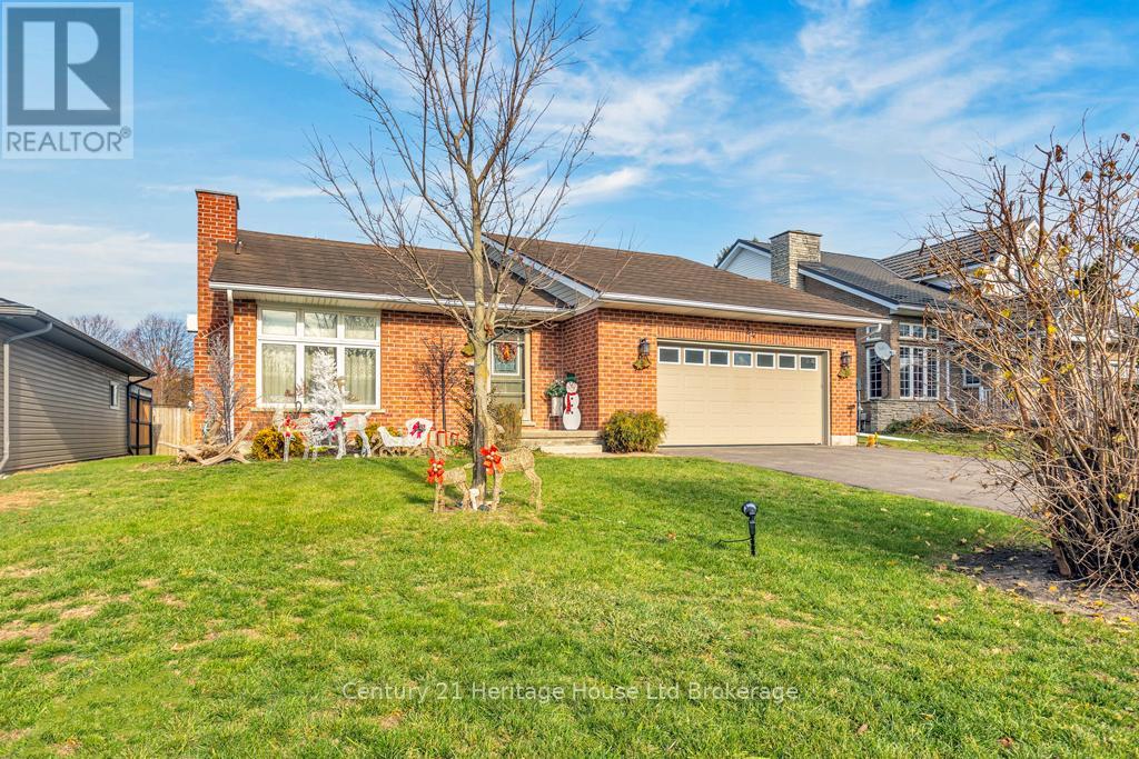 24 Barker Street, Tillsonburg, Ontario  N4G 1E5 - Photo 2 - X12575438