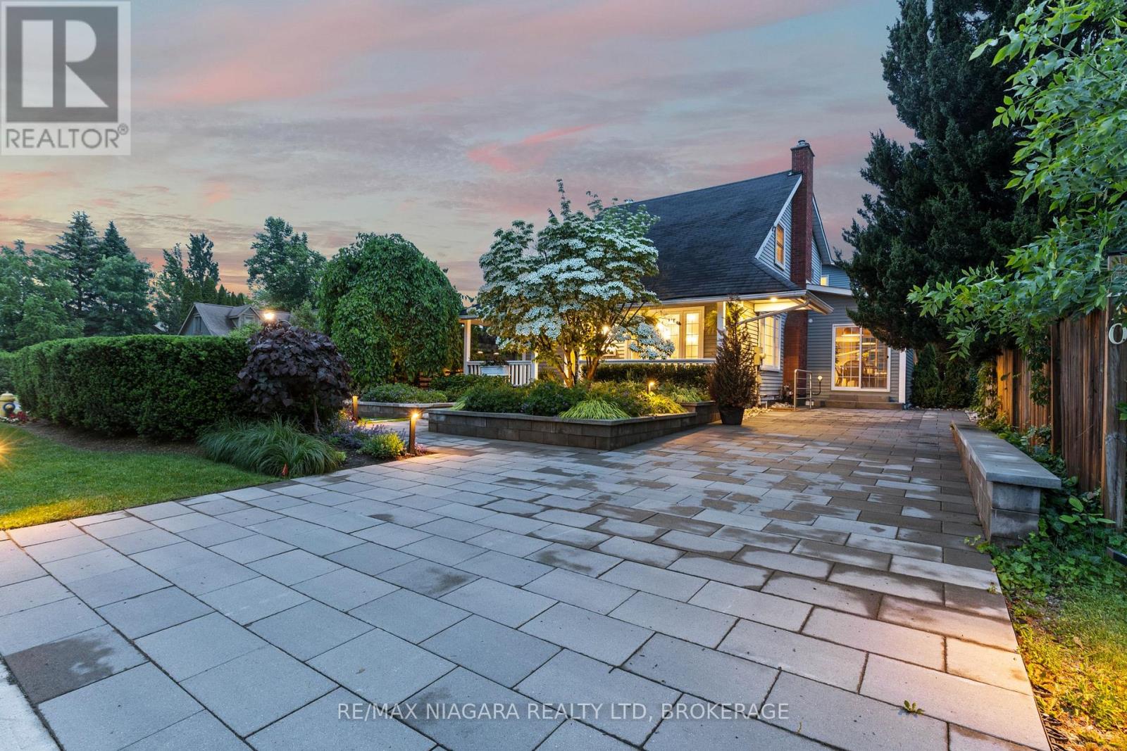 202 Anne Street, Niagara-On-The-Lake (Town), Ontario  L0S 1J0 - Photo 2 - X12575482