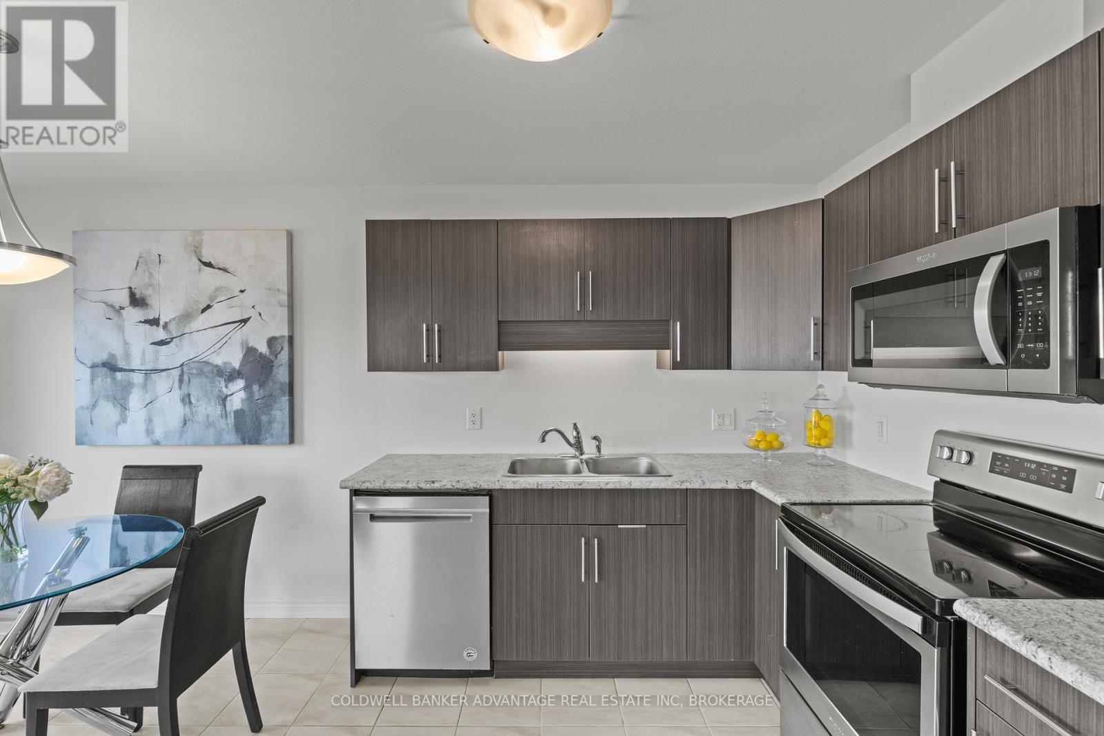 222 Heron Street, Welland, Ontario  L3C 0G7 - Photo 6 - X12575552