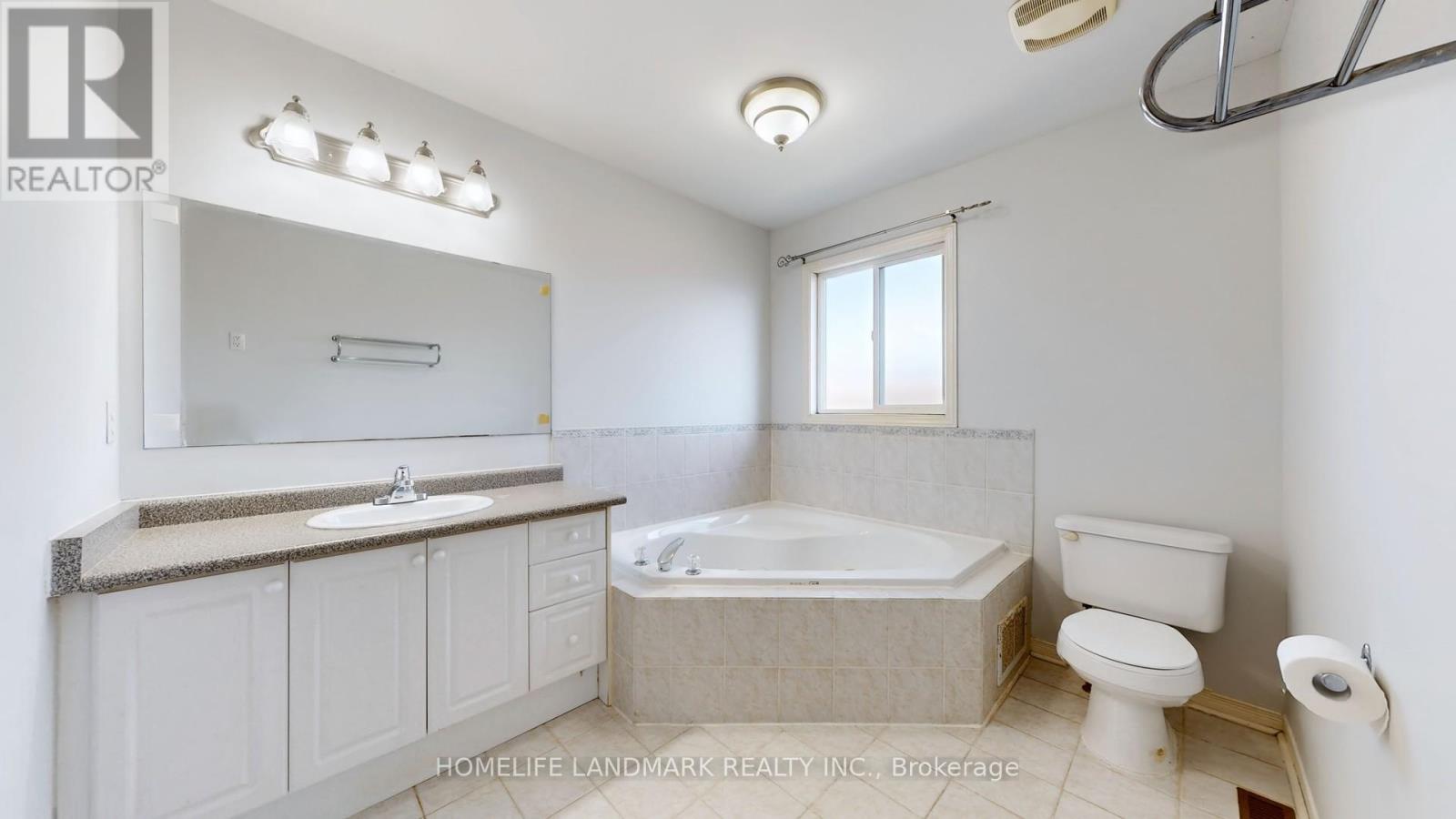 60 Cariglia Trail, Markham, Ontario  L3R 4W8 - Photo 21 - N12575348