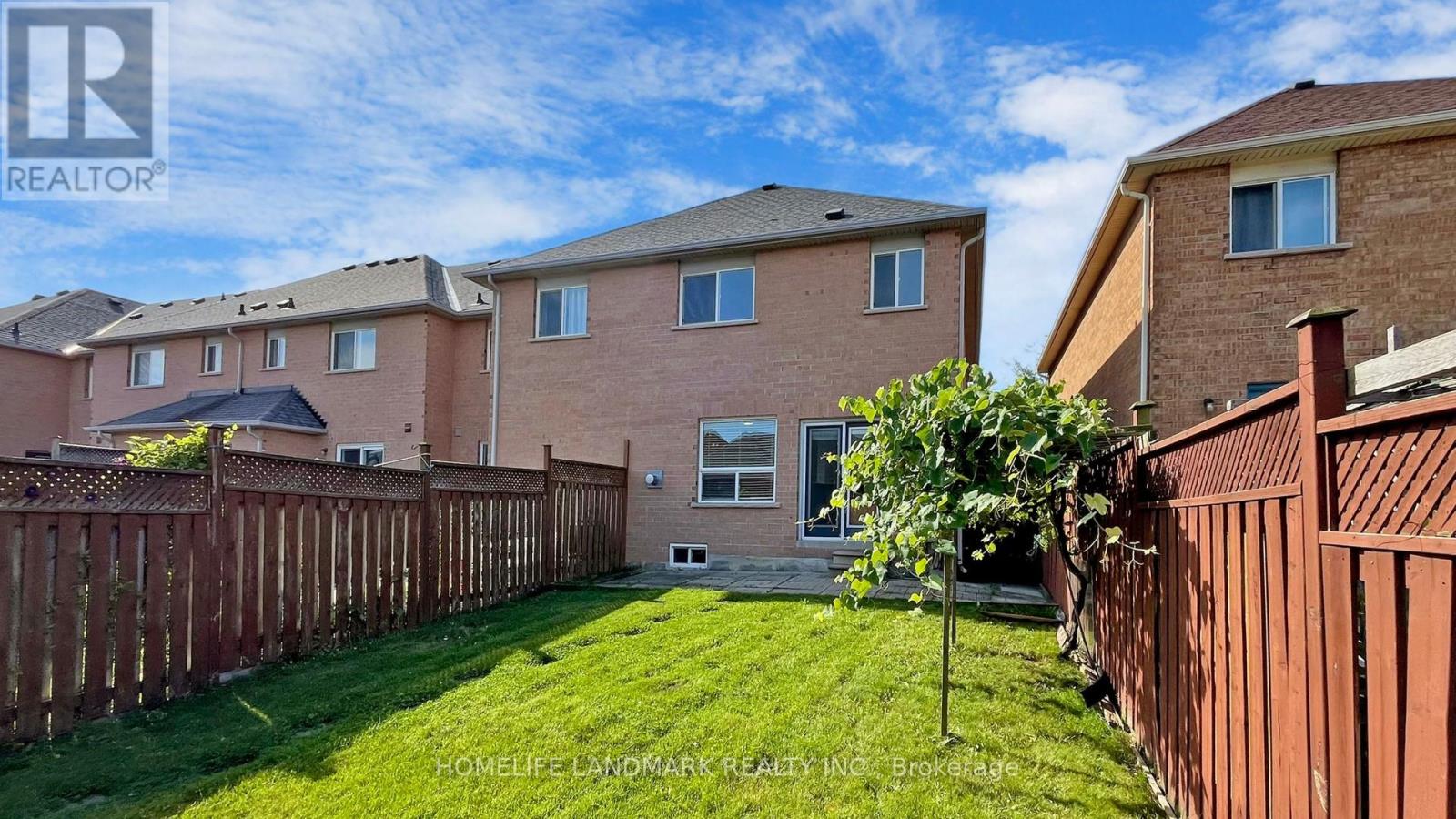 60 Cariglia Trail, Markham, Ontario  L3R 4W8 - Photo 27 - N12575348
