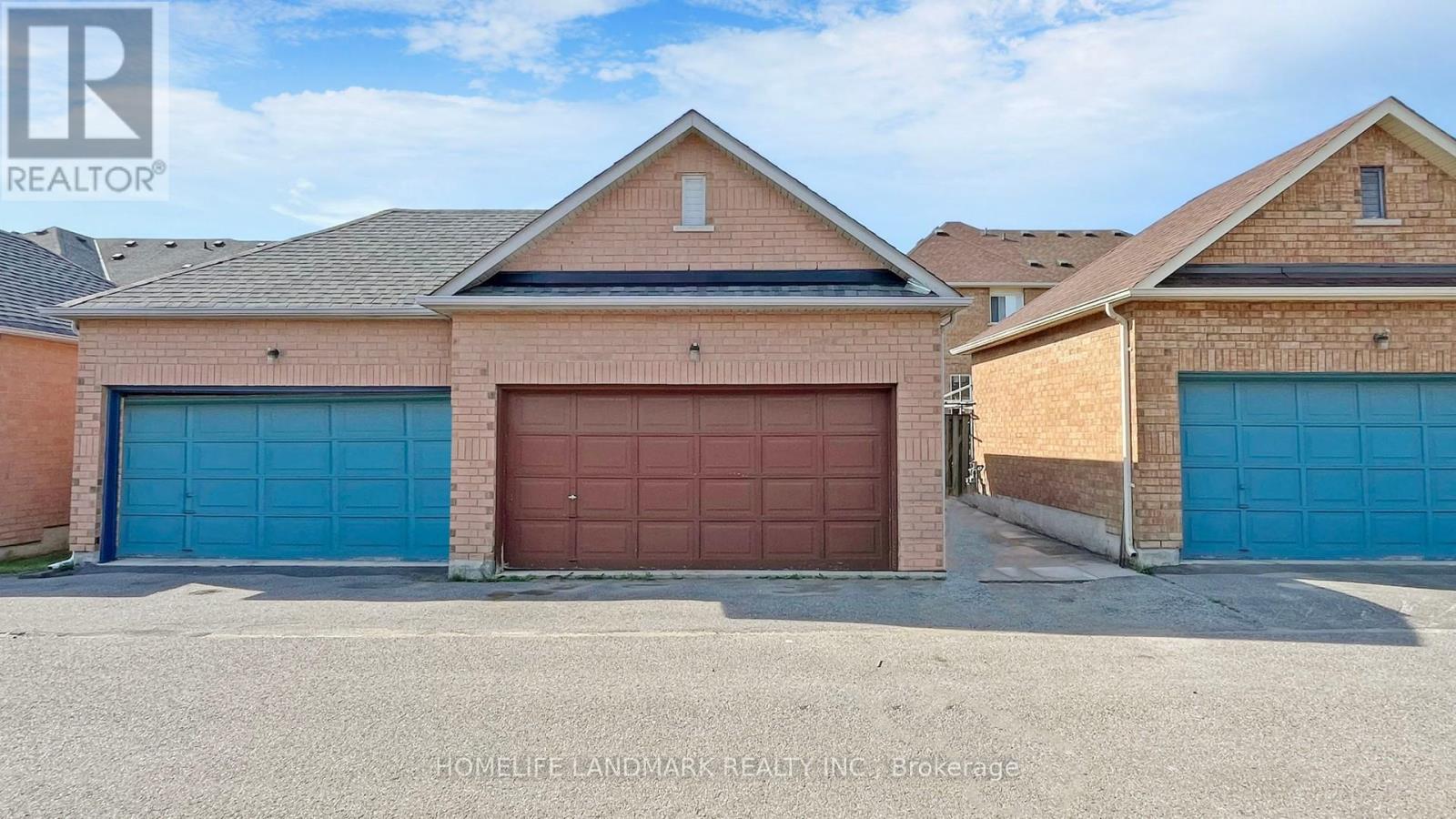 60 Cariglia Trail, Markham, Ontario  L3R 4W8 - Photo 28 - N12575348