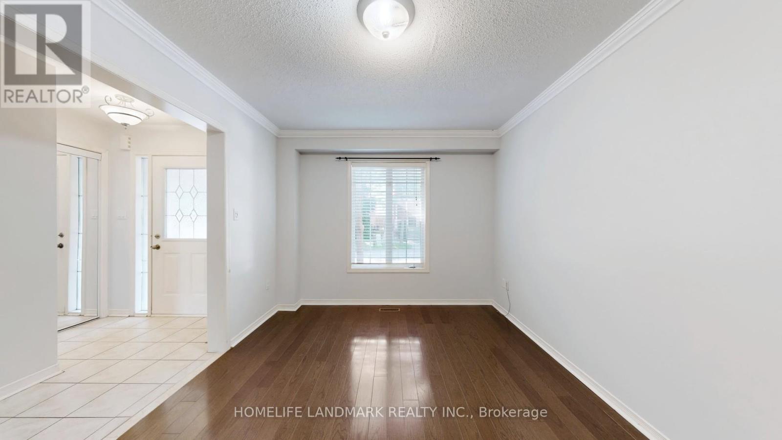 60 Cariglia Trail, Markham, Ontario  L3R 4W8 - Photo 3 - N12575348