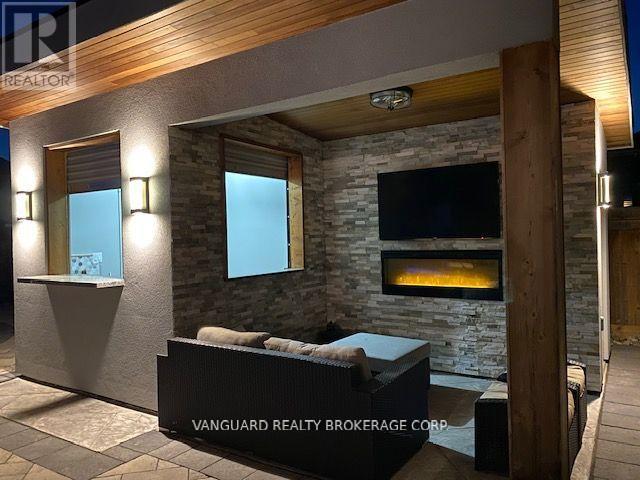 68 Mellings Drive, Vaughan, Ontario  L4L 8J2 - Photo 10 - N12575372