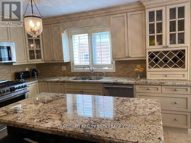 68 Mellings Drive, Vaughan, Ontario  L4L 8J2 - Photo 13 - N12575372