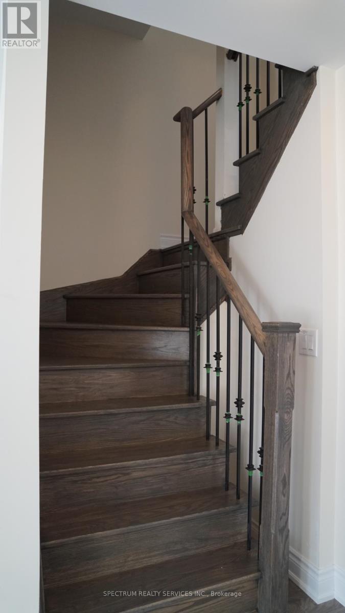 524 - 30 Dunsheath Way, Markham, Ontario  L6B 1N3 - Photo 11 - N12575380