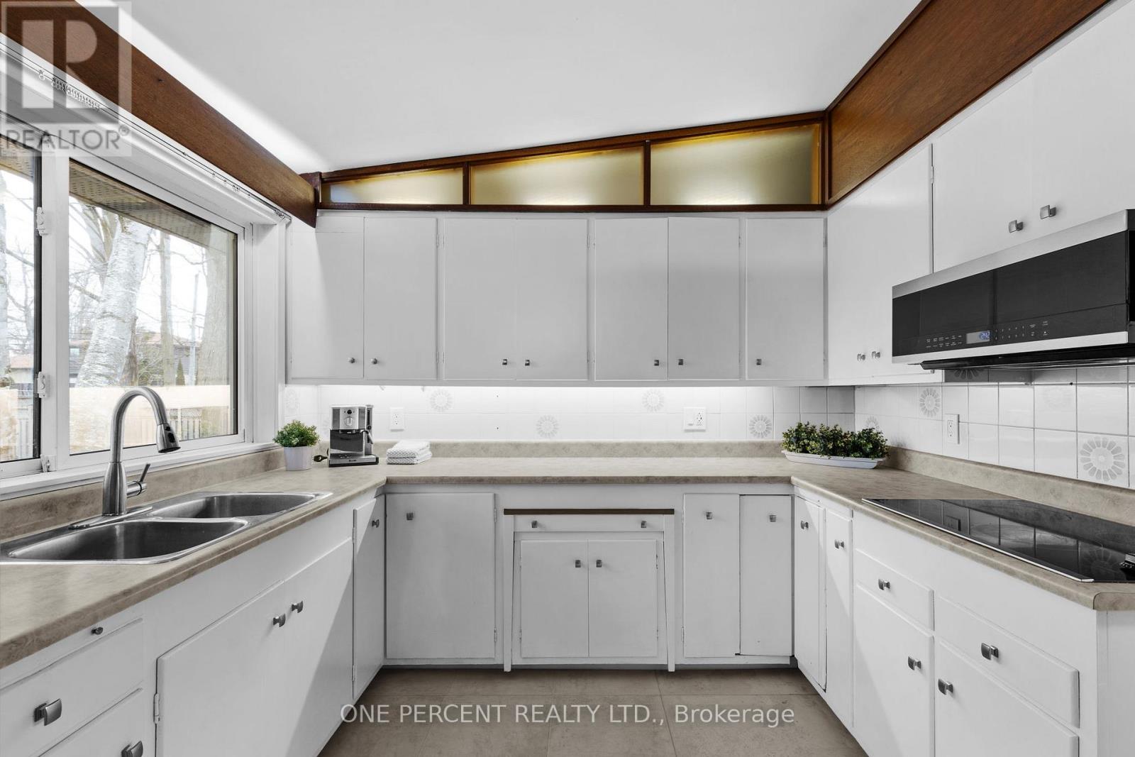 193 Lawrence Avenue, Orillia, Ontario  L3V 5M2 - Photo 17 - S12575370