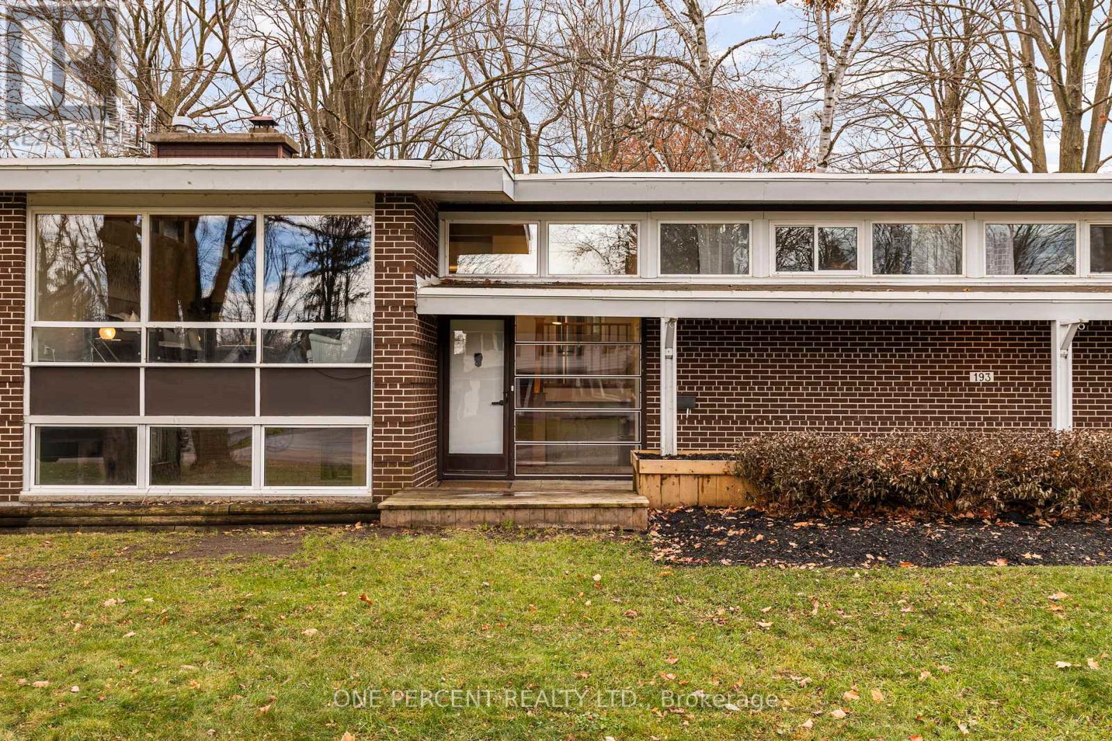 193 Lawrence Avenue, Orillia, Ontario  L3V 5M2 - Photo 5 - S12575370