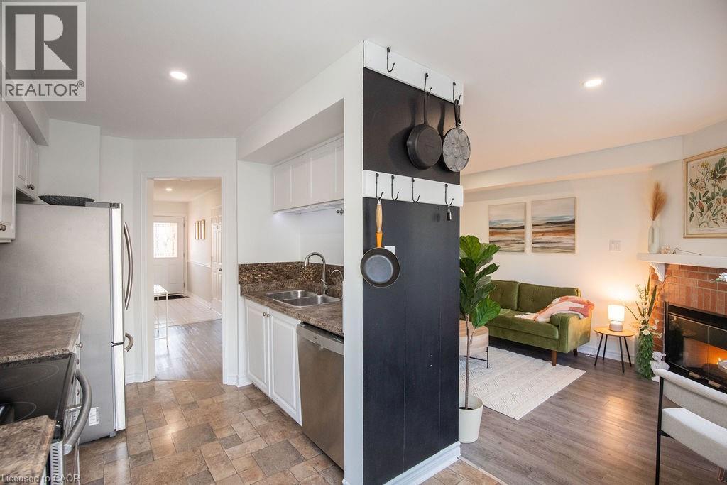 2350 Grand Ravine Drive Unit# 12, Oakville, Ontario  L6H 6E2 - Photo 17 - 40790433