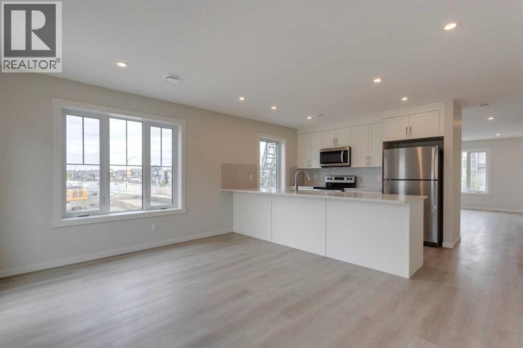 215, 40 Livingston Parade Ne, Calgary, Alberta  T4B 3P6 - Photo 5 - A2255341