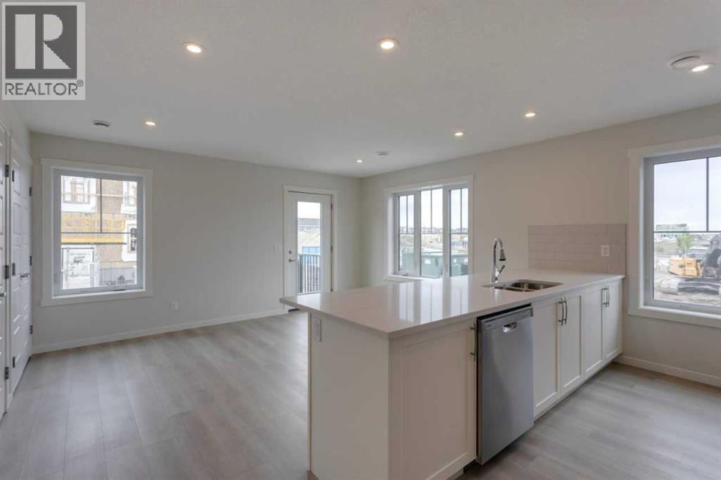 215, 40 Livingston Parade Ne, Calgary, Alberta  T4B 3P6 - Photo 4 - A2255341