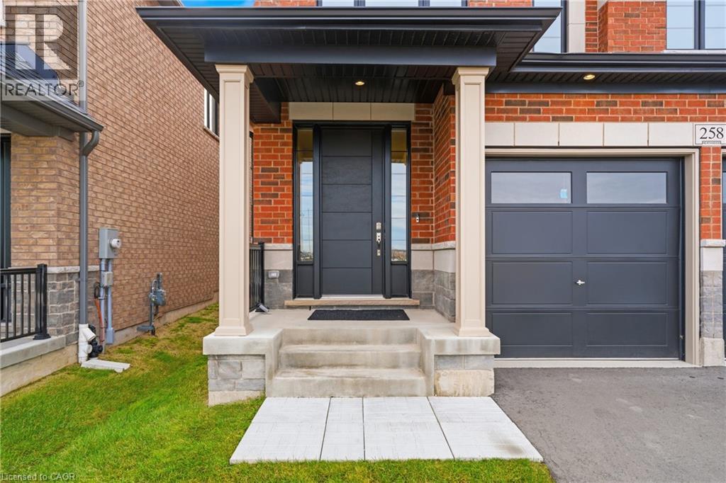 258 Histand Trail, Kitchener, Ontario  N2R 0T7 - Photo 3 - 40787590