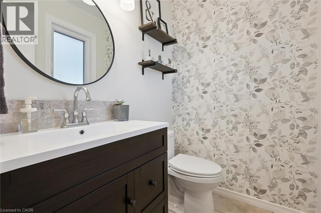 302 Highbrook Crescent, Kitchener, Ontario  N2E 3S6 - Photo 16 - 40790001