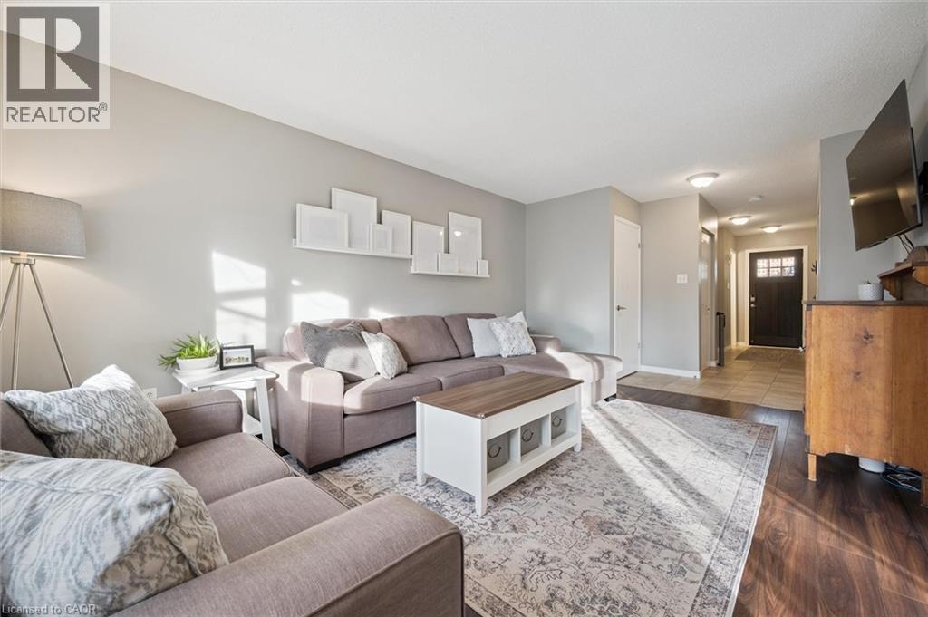 302 Highbrook Crescent, Kitchener, Ontario  N2E 3S6 - Photo 8 - 40790001