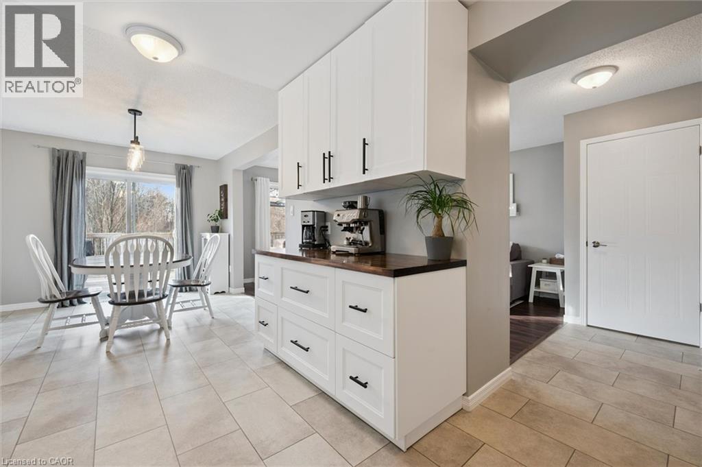 302 Highbrook Crescent, Kitchener, Ontario  N2E 3S6 - Photo 15 - 40790001