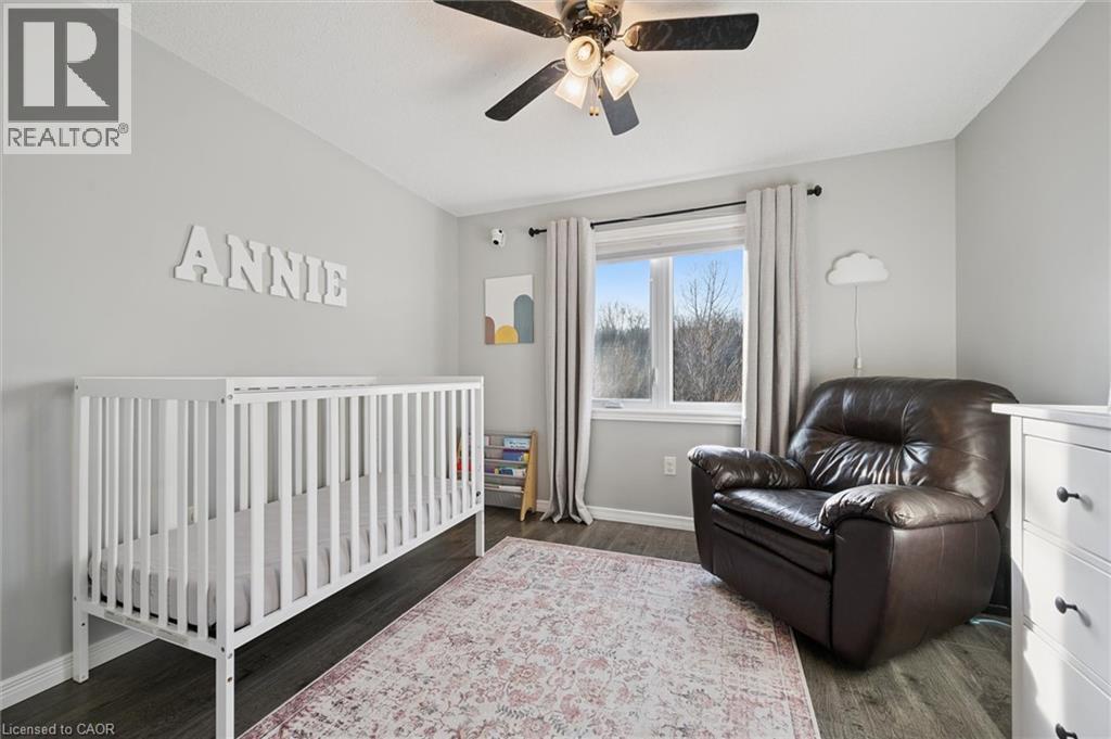 302 Highbrook Crescent, Kitchener, Ontario  N2E 3S6 - Photo 17 - 40790001