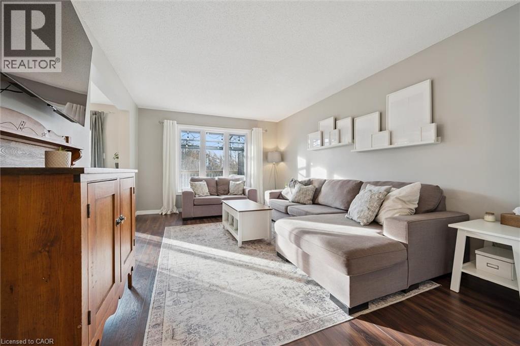 302 Highbrook Crescent, Kitchener, Ontario  N2E 3S6 - Photo 6 - 40790001