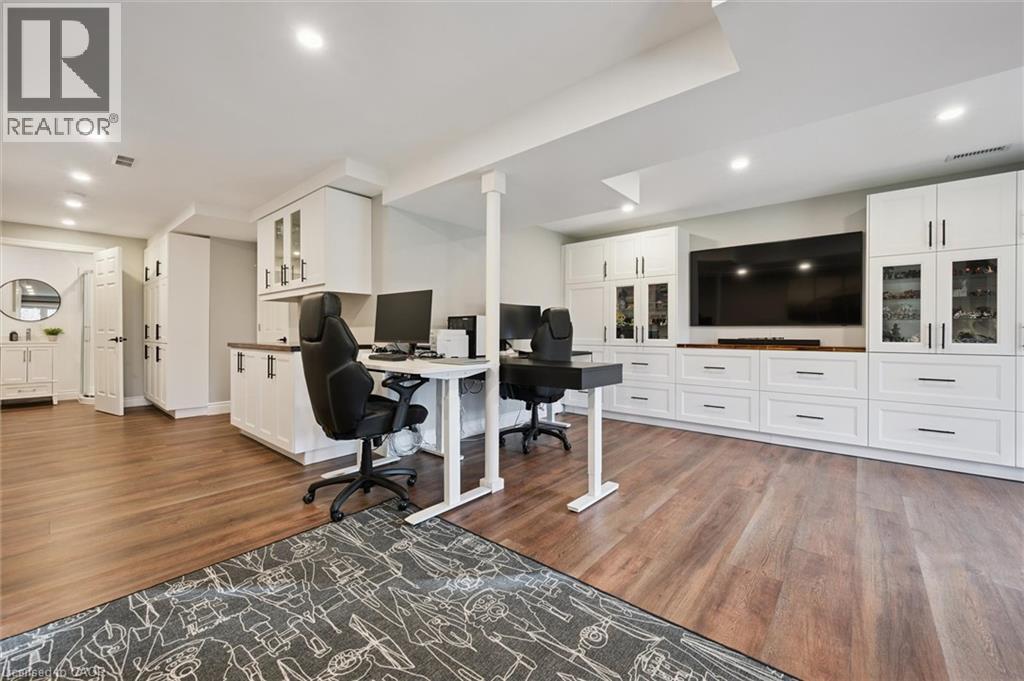 302 Highbrook Crescent, Kitchener, Ontario  N2E 3S6 - Photo 27 - 40790001