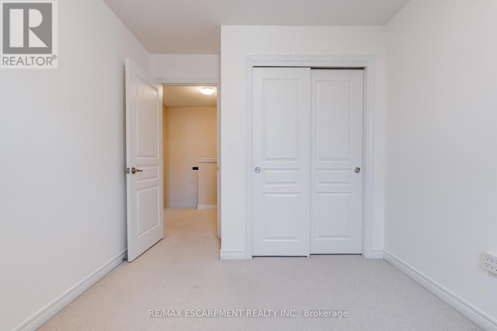 10 - 362 Plains Road E, Burlington, Ontario  L7T 0A4 - Photo 25 - W12575386