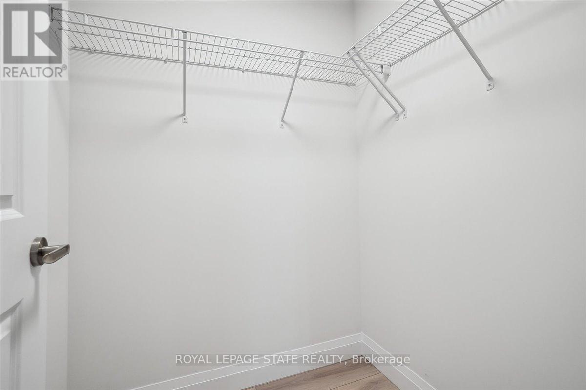 124 - 153 Wilson Street W, Hamilton, Ontario  L9G 1N4 - Photo 24 - X12575384