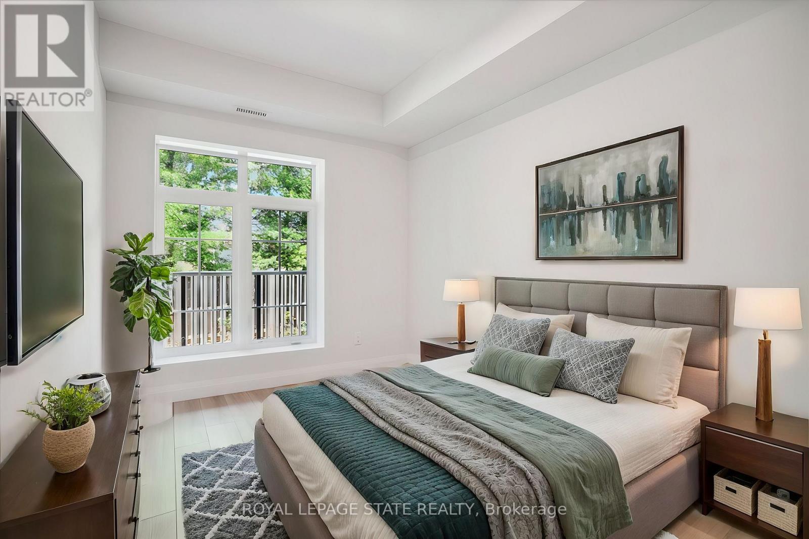 124 - 153 Wilson Street W, Hamilton, Ontario  L9G 1N4 - Photo 4 - X12575384