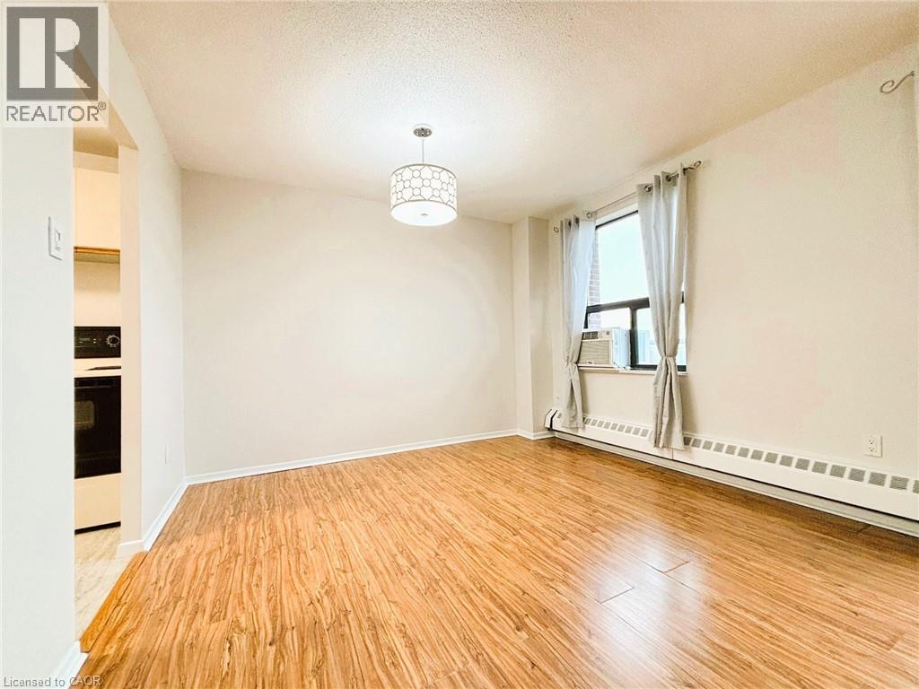 1100 Courtland Avenue E Unit# 715, Kitchener, Ontario  N2C 2H9 - Photo 10 - 40788157