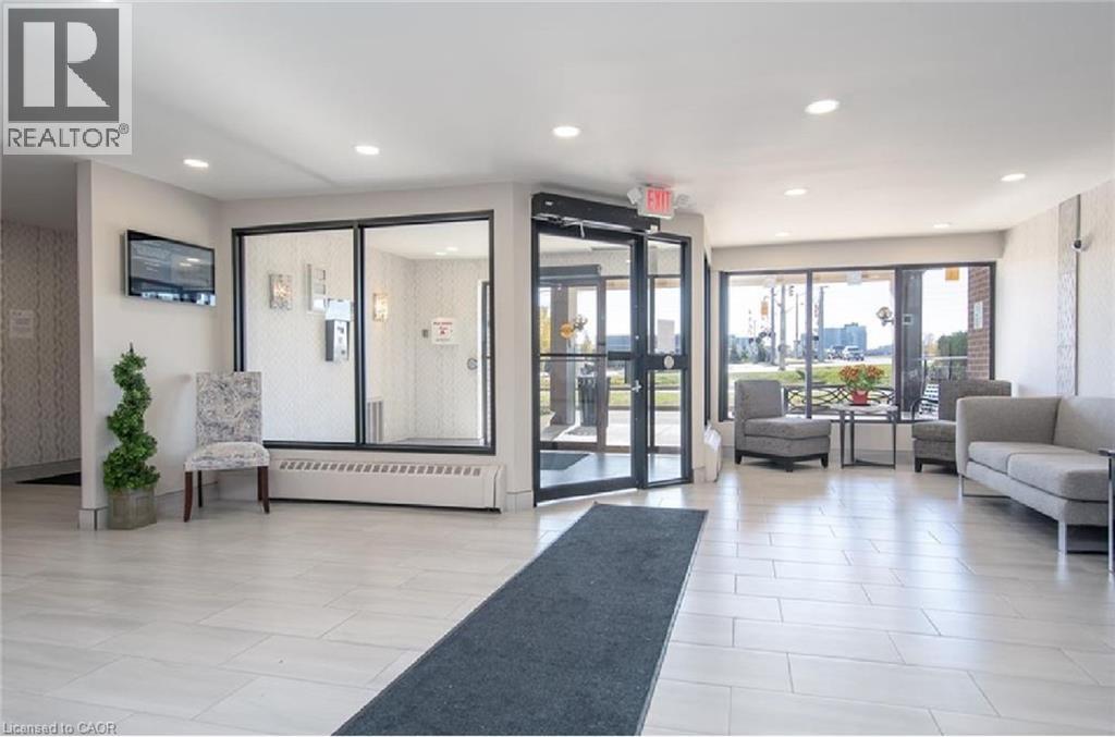 1100 Courtland Avenue E Unit# 715, Kitchener, Ontario  N2C 2H9 - Photo 2 - 40788157