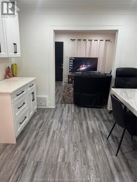 1159 Highland Unit# Upper, Windsor, Ontario N9A 1R6 - Photo 9 - 25030569