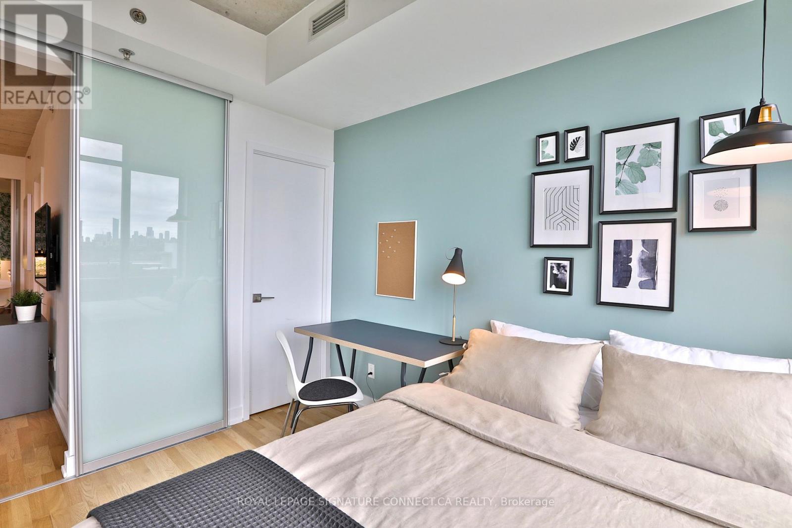 830 - 20 Minowan Miikan Lane, Toronto, Ontario  M6J 0E5 - Photo 17 - C12575456