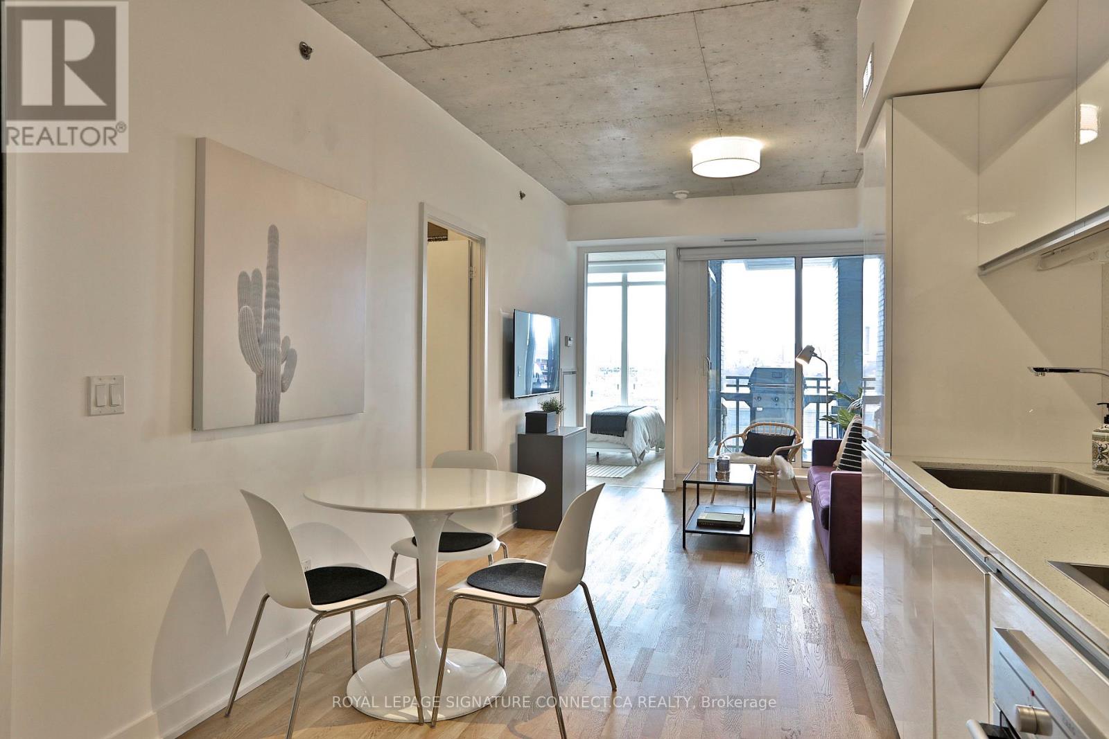 830 - 20 Minowan Miikan Lane, Toronto, Ontario  M6J 0E5 - Photo 2 - C12575456