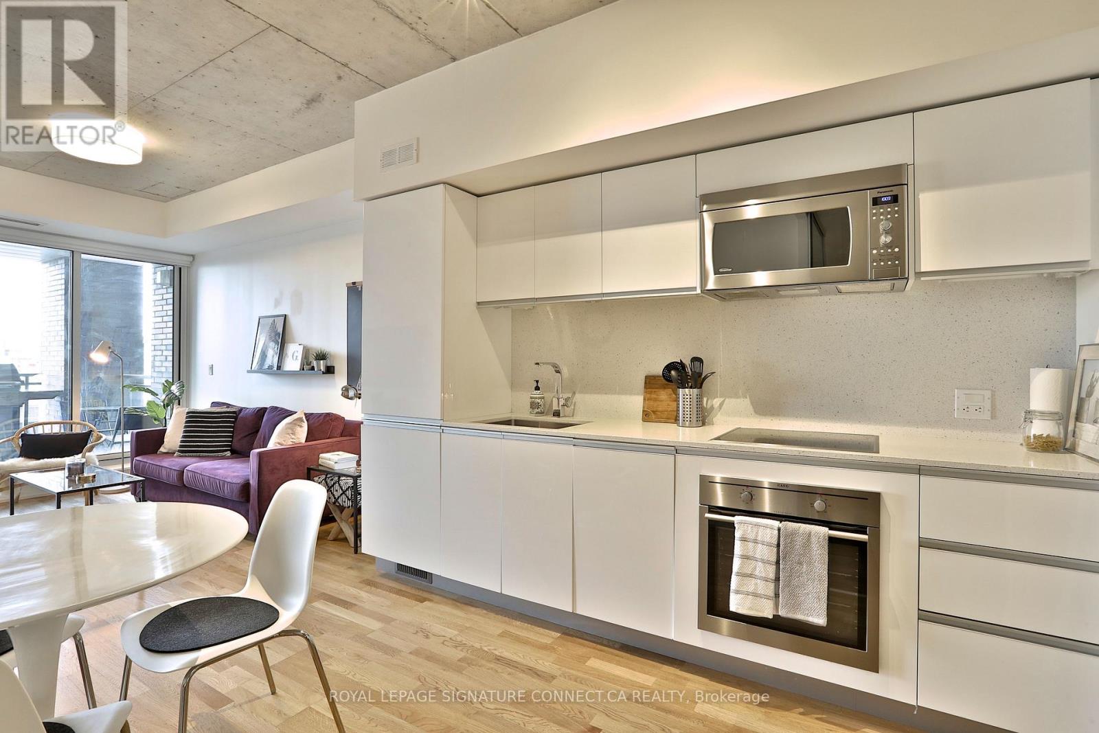 830 - 20 Minowan Miikan Lane, Toronto, Ontario  M6J 0E5 - Photo 3 - C12575456