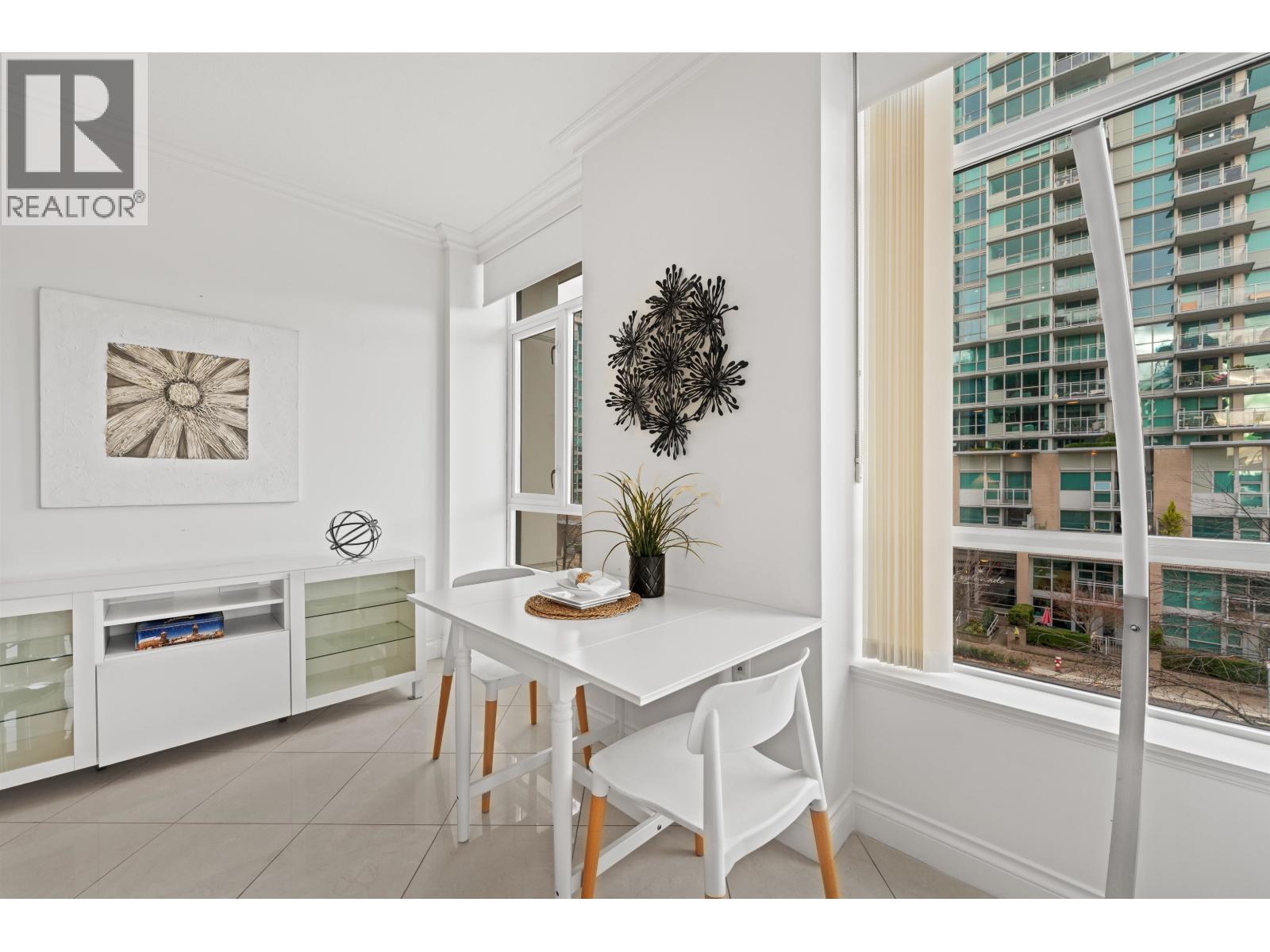 502 172 Victory Ship Way, North Vancouver, British Columbia  V7L 0B5 - Photo 5 - R3069832