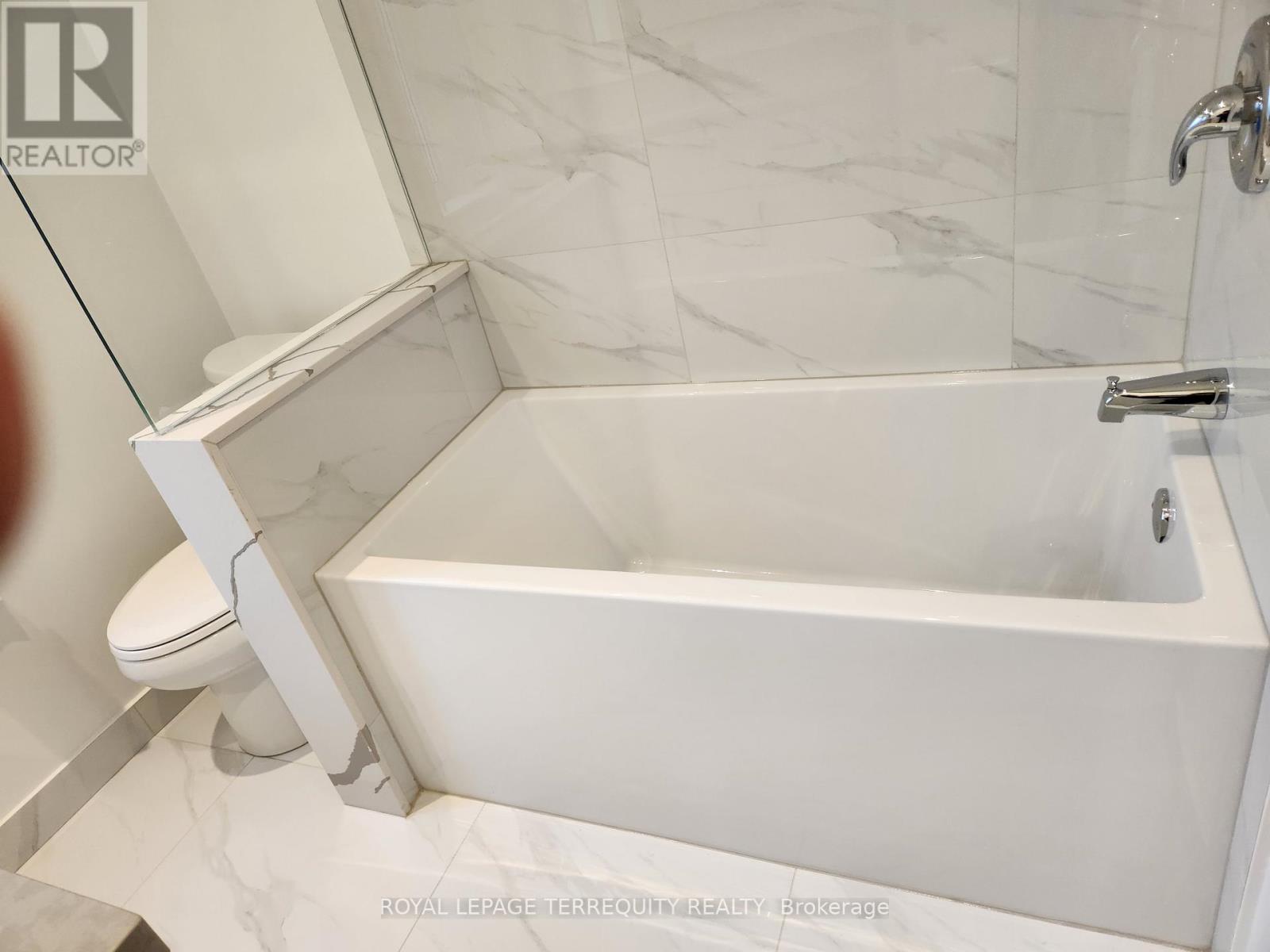 341 Lawrence Avenue W, Toronto, Ontario  M5M 1B6 - Photo 11 - C12575472