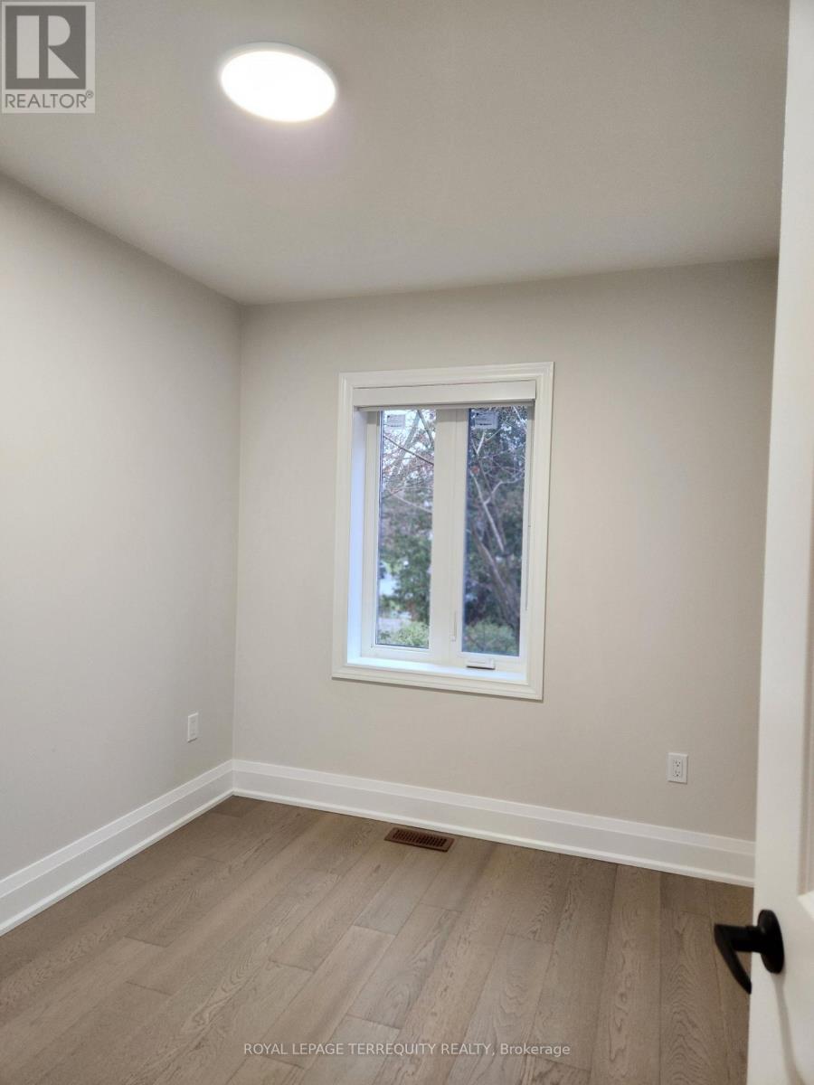 341 Lawrence Avenue W, Toronto, Ontario  M5M 1B6 - Photo 14 - C12575472