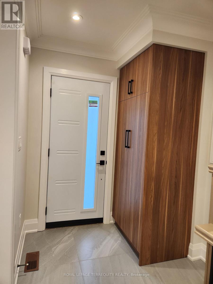 341 Lawrence Avenue W, Toronto, Ontario  M5M 1B6 - Photo 3 - C12575472