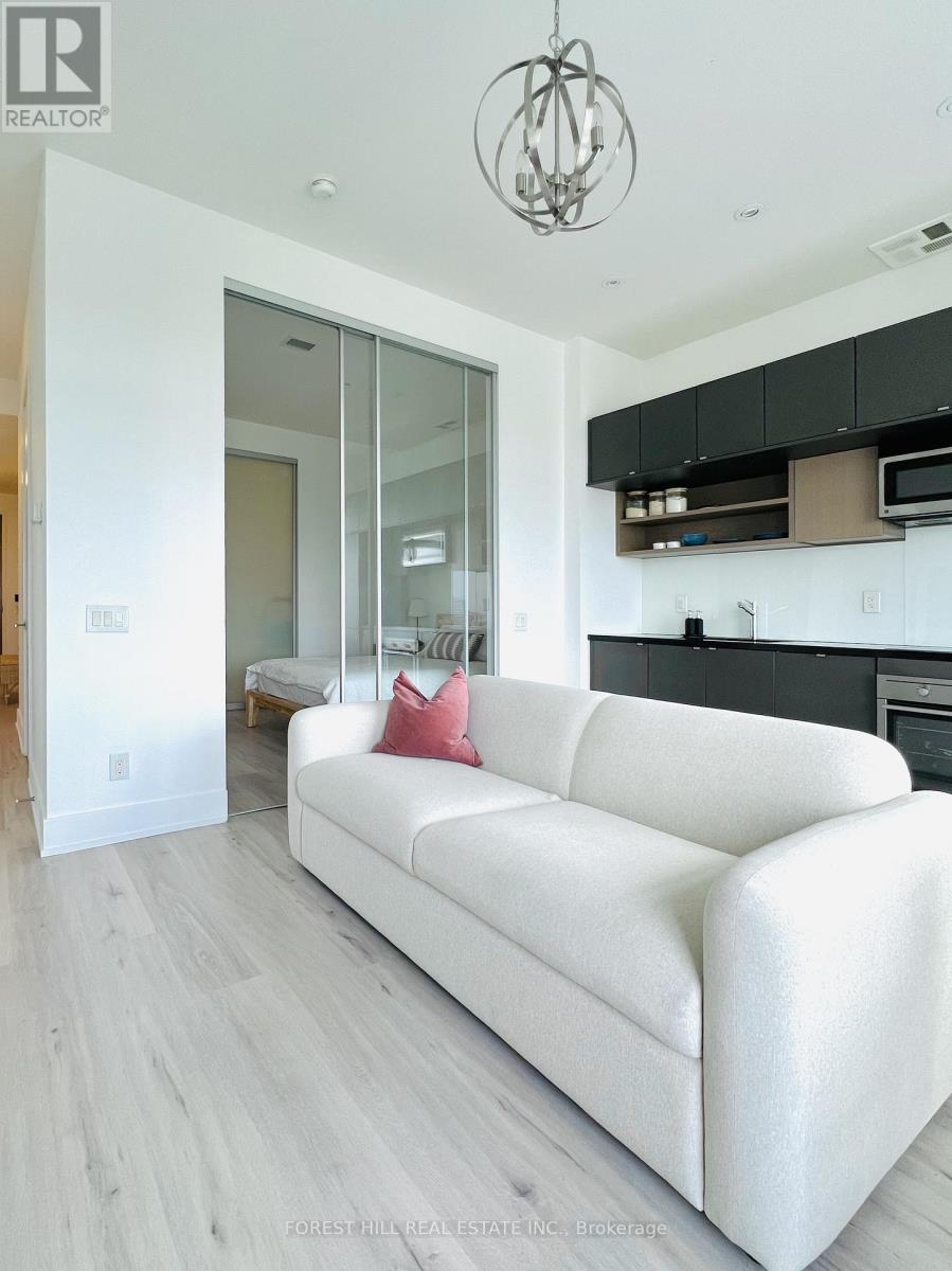 1627 - 111 St Clair Avenue W, Toronto, Ontario  M4V 1N5 - Photo 5 - C12575486