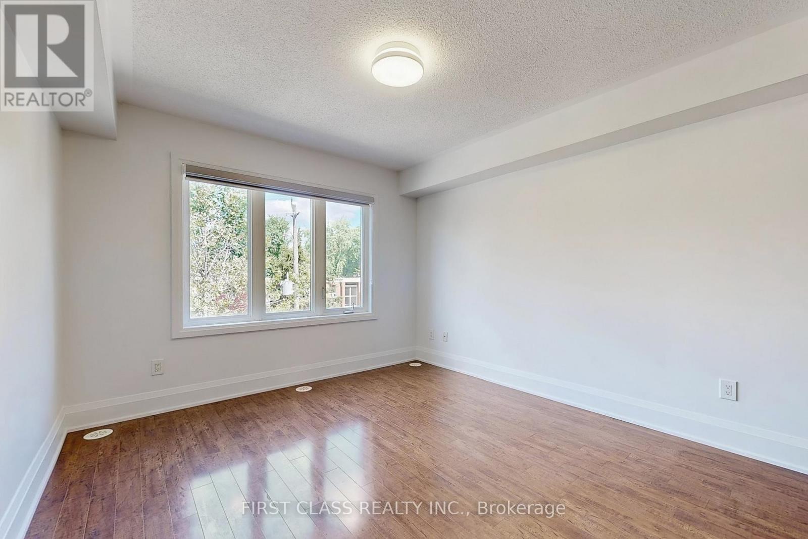 Th 28 - 9 Oakburn Crescent, Toronto, Ontario  M2N 2T5 - Photo 26 - C12575530