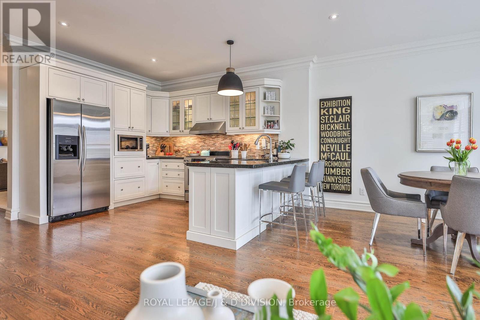 84 Donegall Drive, Toronto, Ontario  M4G 3G8 - Photo 12 - C12575570