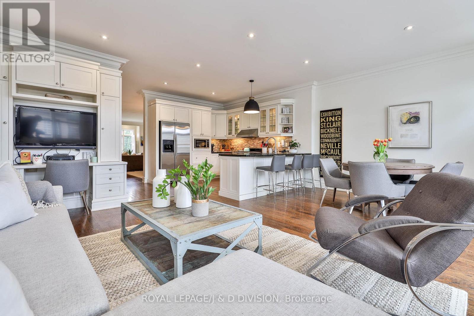 84 Donegall Drive, Toronto, Ontario  M4G 3G8 - Photo 15 - C12575570