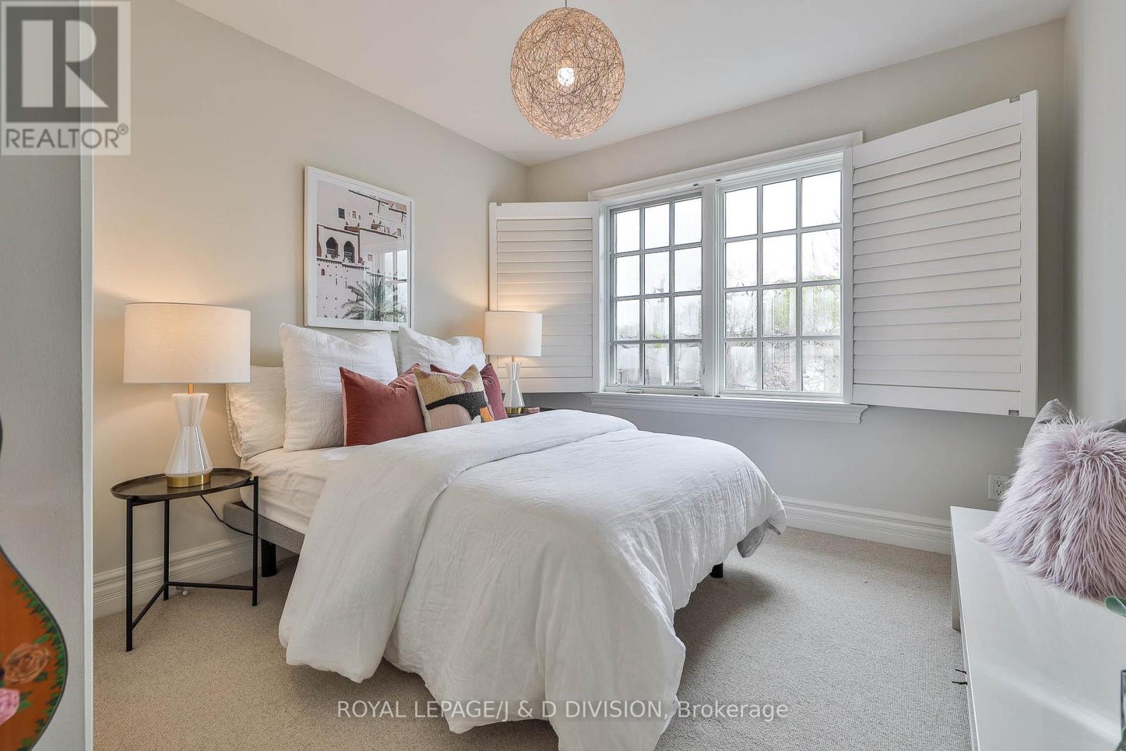 84 Donegall Drive, Toronto, Ontario  M4G 3G8 - Photo 18 - C12575570