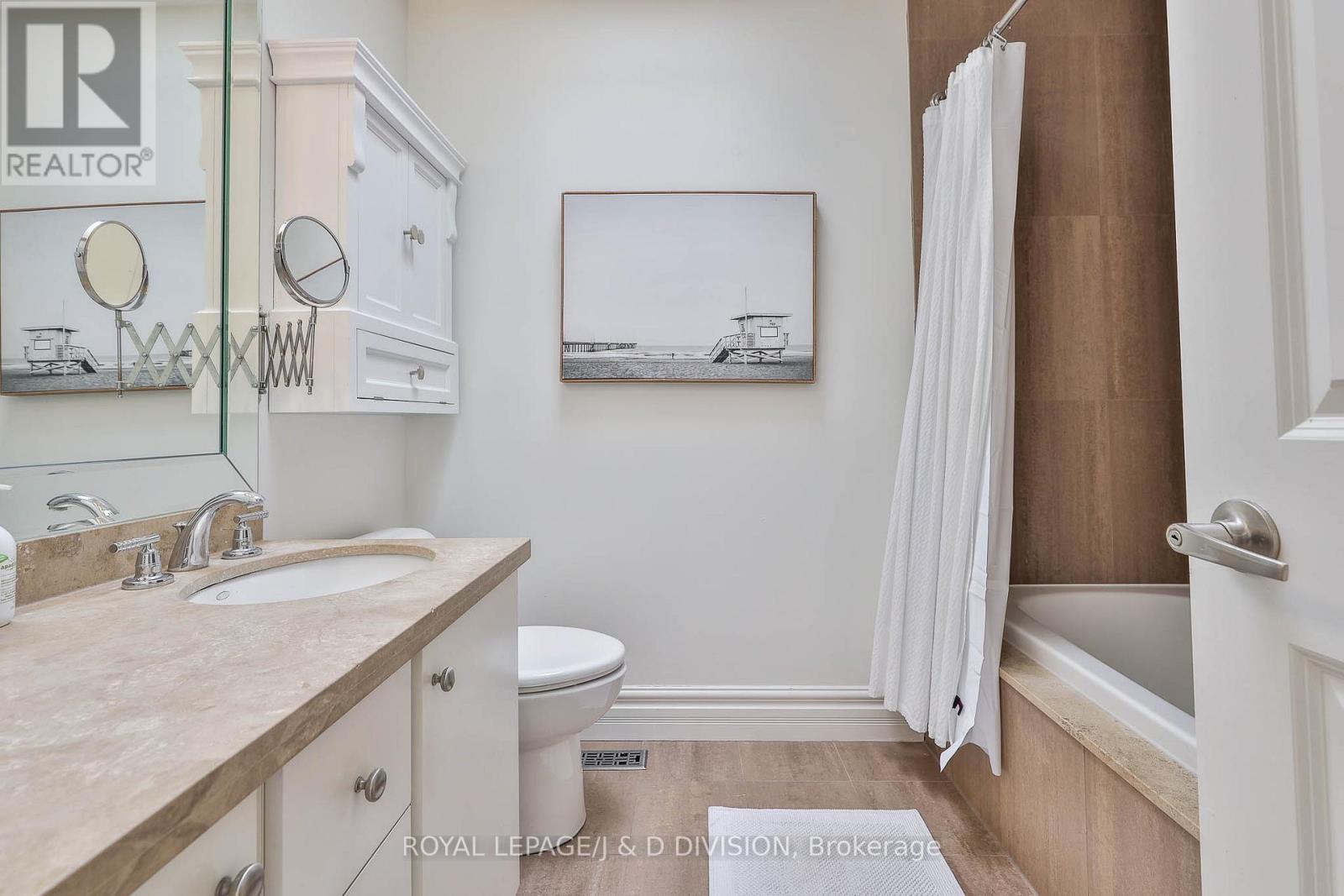 84 Donegall Drive, Toronto, Ontario  M4G 3G8 - Photo 20 - C12575570