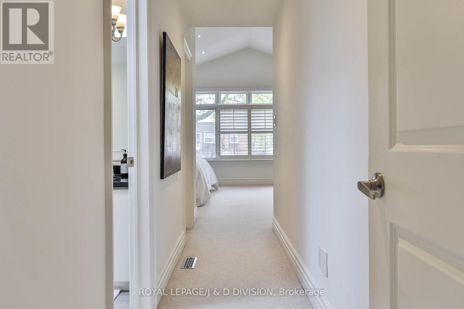 84 Donegall Drive, Toronto, Ontario  M4G 3G8 - Photo 23 - C12575570