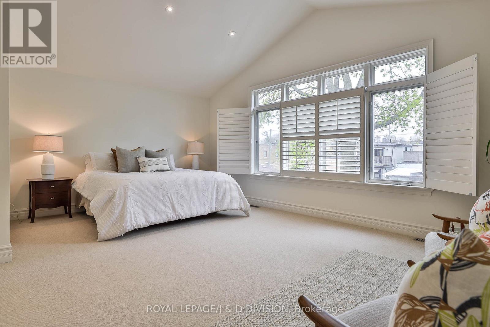 84 Donegall Drive, Toronto, Ontario  M4G 3G8 - Photo 27 - C12575570