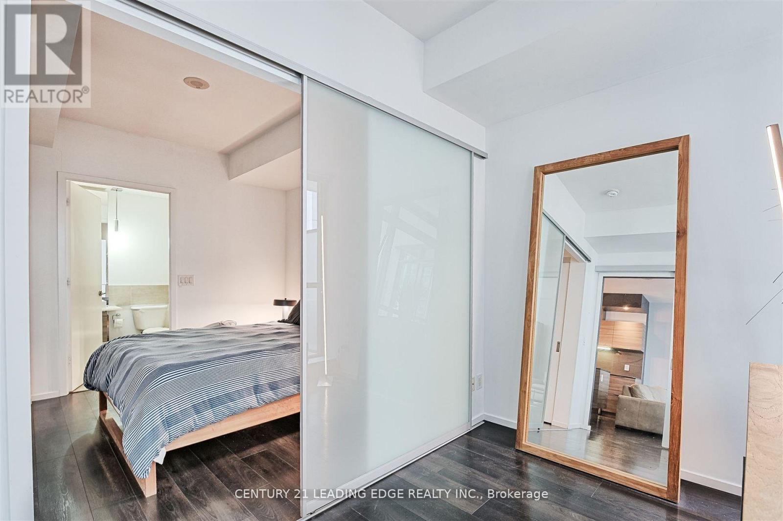 405 - 8 Charlotte Street, Toronto, Ontario  M5V 0K4 - Photo 12 - C12377304