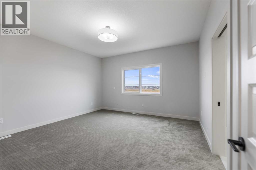 284 Savanna Drive Ne, Calgary, Alberta  T3J 5T3 - Photo 28 - A2267443