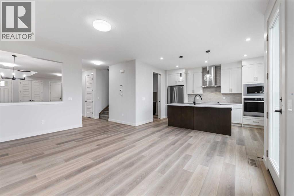 284 Savanna Drive Ne, Calgary, Alberta  T3J 5T3 - Photo 12 - A2267443