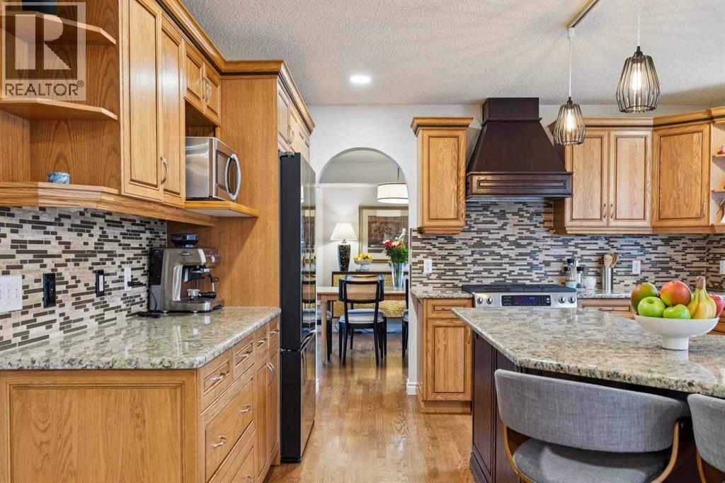 206 Signal Hill Point Sw, Calgary, Alberta  T3H 2X6 - Photo 10 - A2271433