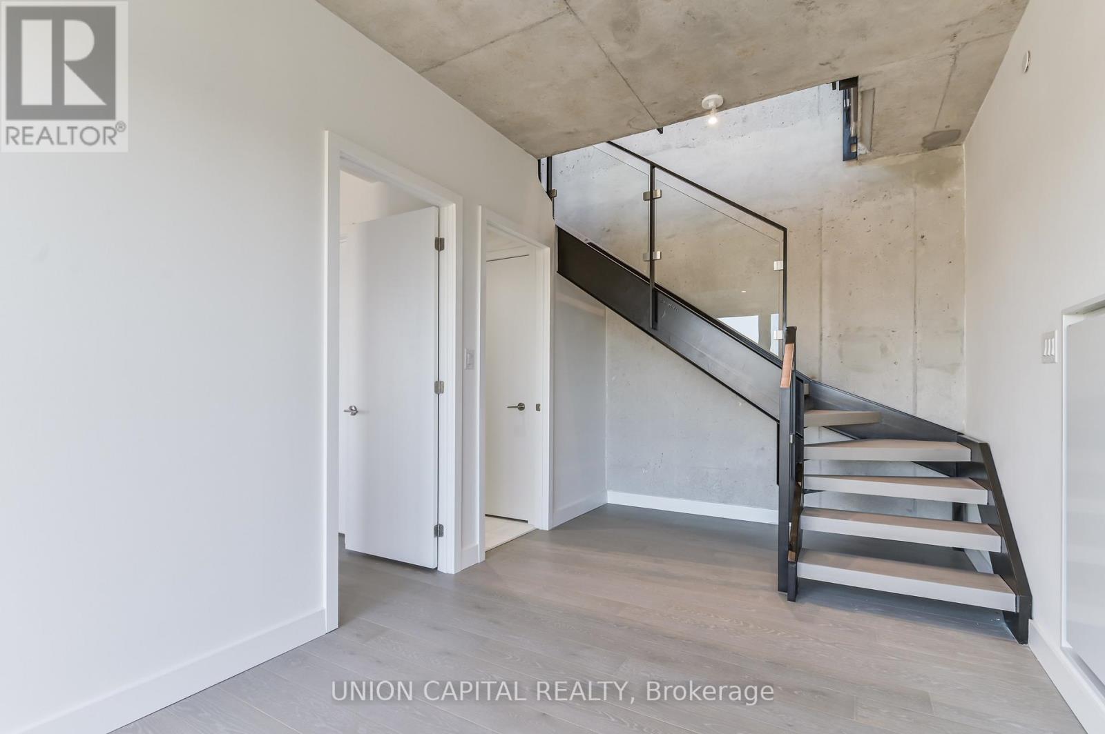 Ph708 - 246 Logan Avenue, Toronto, Ontario  M4M 0E9 - Photo 13 - E12575404