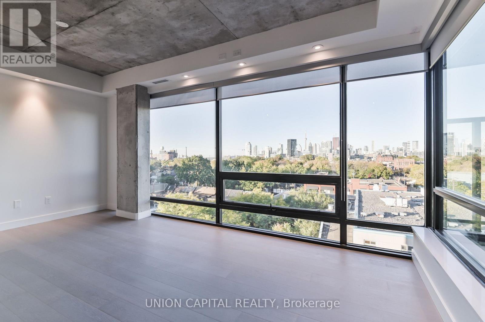 Ph708 - 246 Logan Avenue, Toronto, Ontario  M4M 0E9 - Photo 3 - E12575404