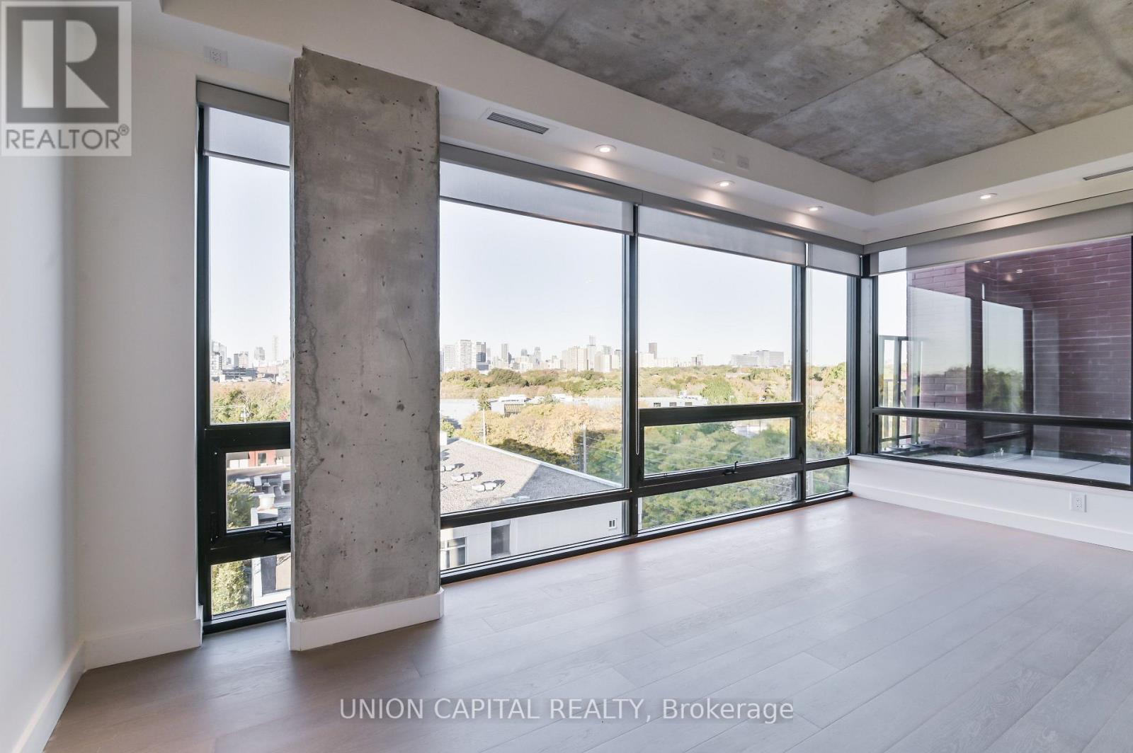 Ph708 - 246 Logan Avenue, Toronto, Ontario  M4M 0E9 - Photo 7 - E12575404